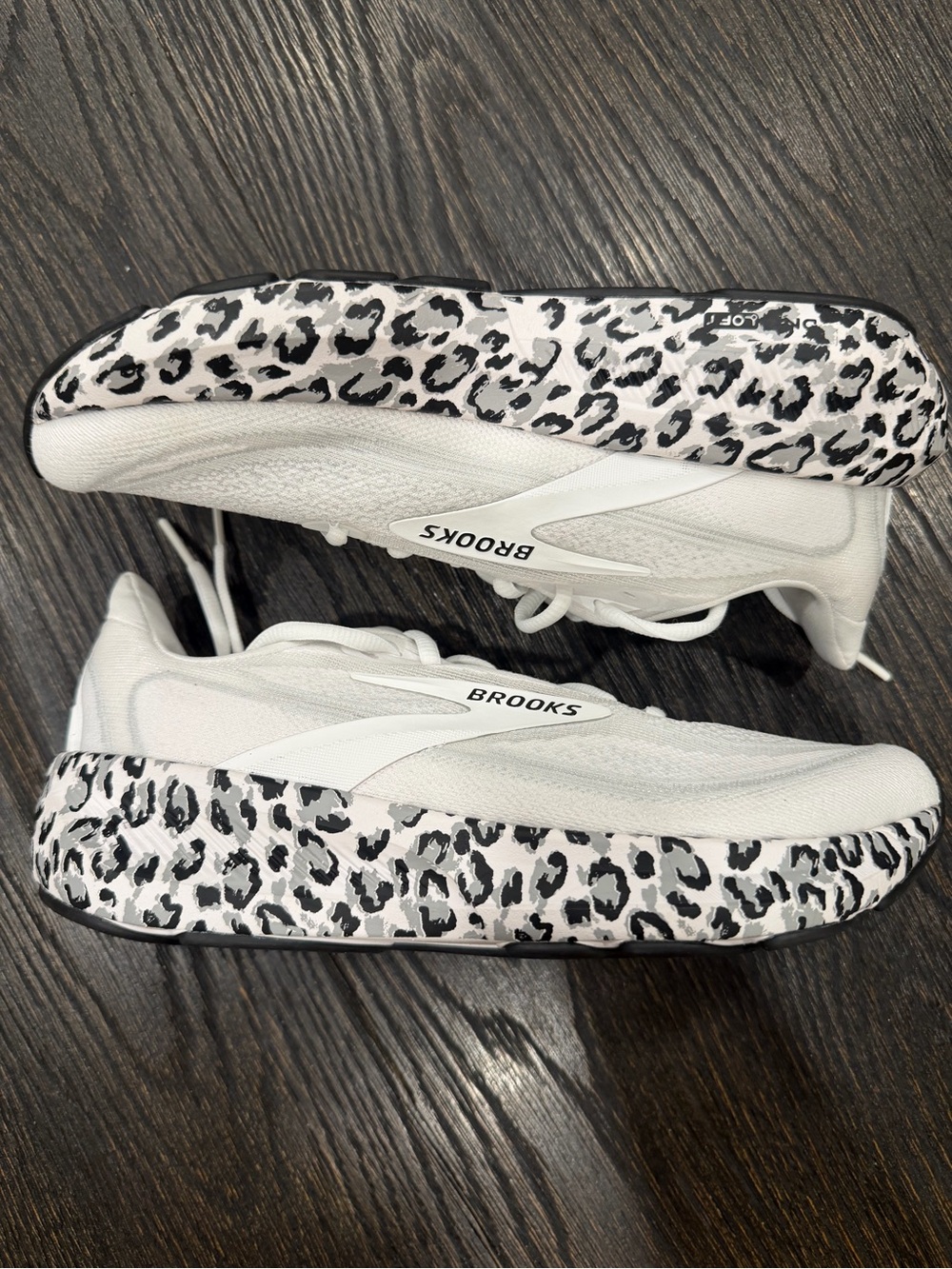 Brooks Women’s Revel 9 Neutral Running & Walking Shoe - White/Ultimate Sz 7.5
